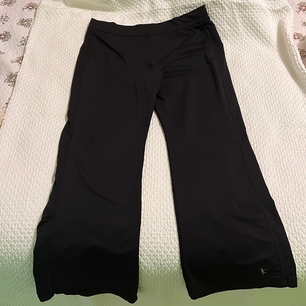 DANSKIN WOMEN PANTS